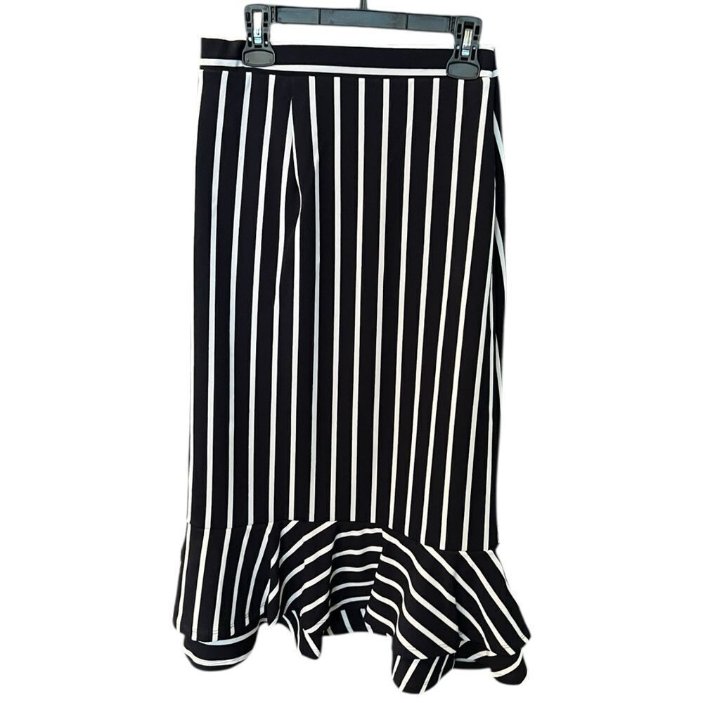 New w/o Tags! Navy and White Striped Ruffle Skirt - Size 22/24 W - Cato